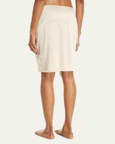 Hanro Satin Deluxe Half Slip | Thumbnail 5