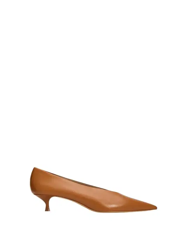 Le Monde Beryl 25mm Leather Kitten-Heel Pumps