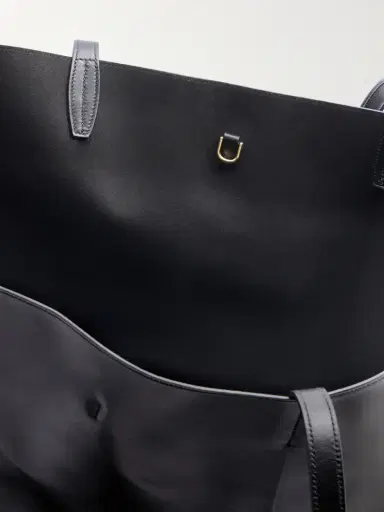 TOTEME Roam Leather Tote | Thumbnail 6