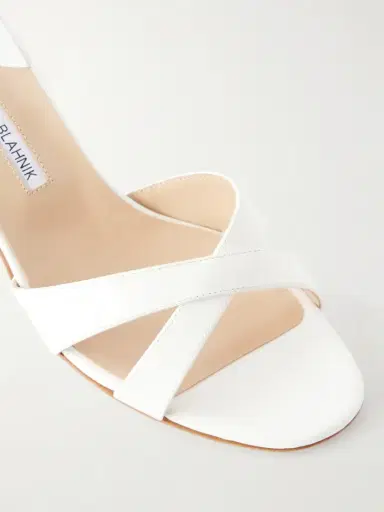 Manolo Blahnik Callamu 50 Patent Leather Mules | Thumbnail 5 Manolo Blahnik Callamu 50 Patent Leather Mules | Thumbnail 5