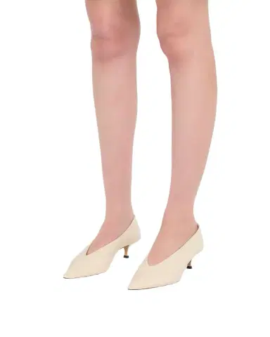 Le Monde Béryl 50mm Babouche Leather Kitten-Heel Pumps | Thumbnail 1