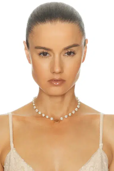 Valentino Garavani Vlogo Signature Necklace | Thumbnail 2 Valentino Garavani Vlogo Signature Necklace | Thumbnail 2
