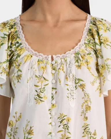 ALICE + OLIVIA Odette Floral Flutter-Sleeve Blouse | Thumbnail 5