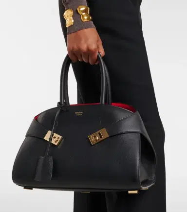 Ferragamo Hug leather tote bag | Thumbnail 6 Ferragamo Hug leather tote bag | Thumbnail 6