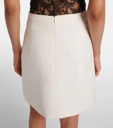 Valentino Crepe Couture VGold miniskirt | Thumbnail 3 Valentino Crepe Couture VGold miniskirt | Thumbnail 3