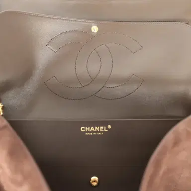 Chanel Chanel Maxi "Souplissimo" Small Flap Bag Dark Brown Suede Gold Hardware | Thumbnail 10