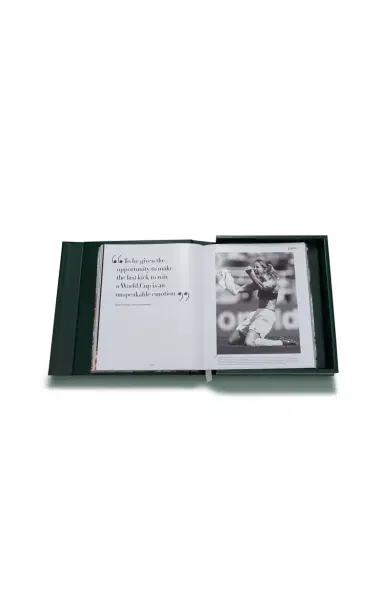 ASSOULINE Football The Impossible Collection: 100 Moments from the Beautiful Game - Green | Thumbnail 3
