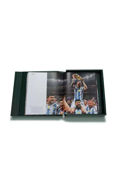 ASSOULINE Football The Impossible Collection: 100 Moments from the Beautiful Game | Thumbnail 4 ASSOULINE Football The Impossible Collection: 100 Moments from the Beautiful Game | Thumbnail 4