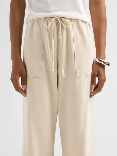 rag & bone Women's Claire Ultra Featherweight Denim Pants | Thumbnail 5 rag & bone Women's Claire Ultra Featherweight Denim Pants | Thumbnail 5