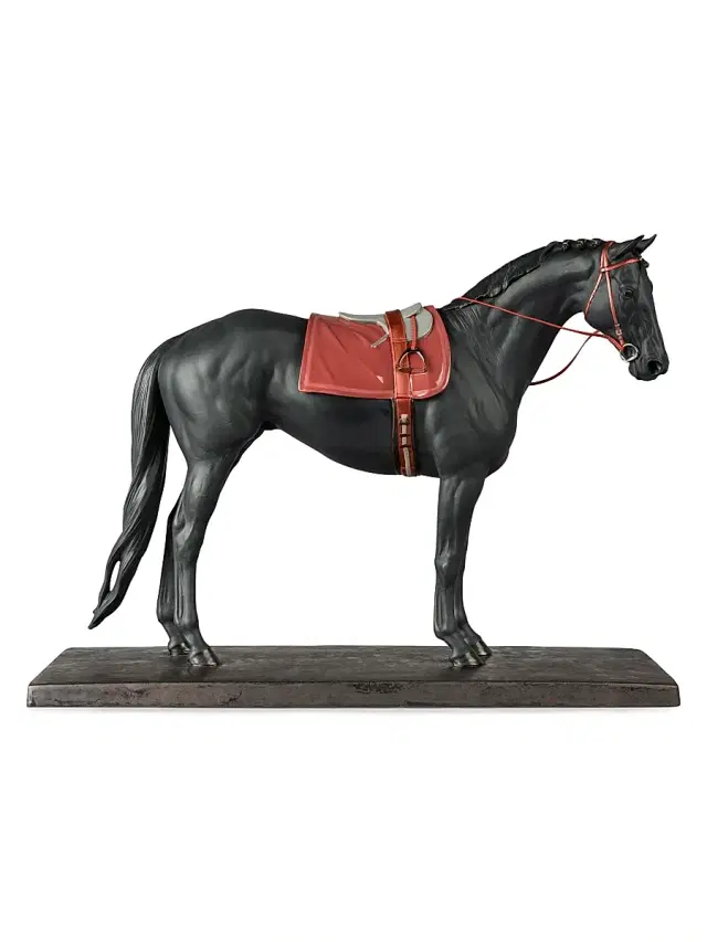 Lladro English Purebred Horse Sculpture
