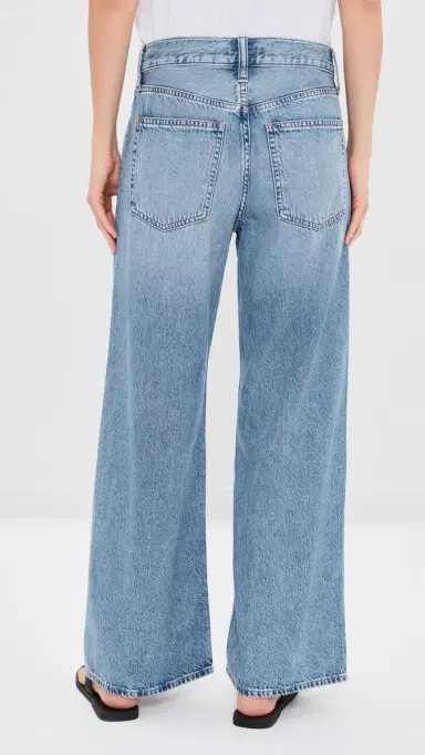 Madewell The Petite Ultimate Wide-Leg Jean in Airy Denim in | Thumbnail 3 Madewell The Petite Ultimate Wide-Leg Jean in Airy Denim in | Thumbnail 3