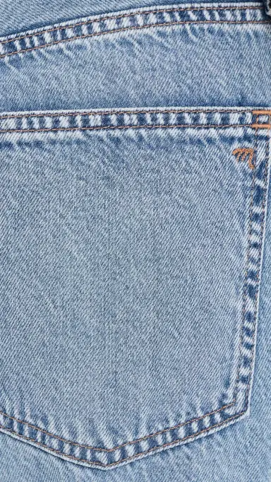 Madewell The Petite Ultimate Wide-Leg Jean in Airy Denim in | Thumbnail 6 Madewell The Petite Ultimate Wide-Leg Jean in Airy Denim in | Thumbnail 6