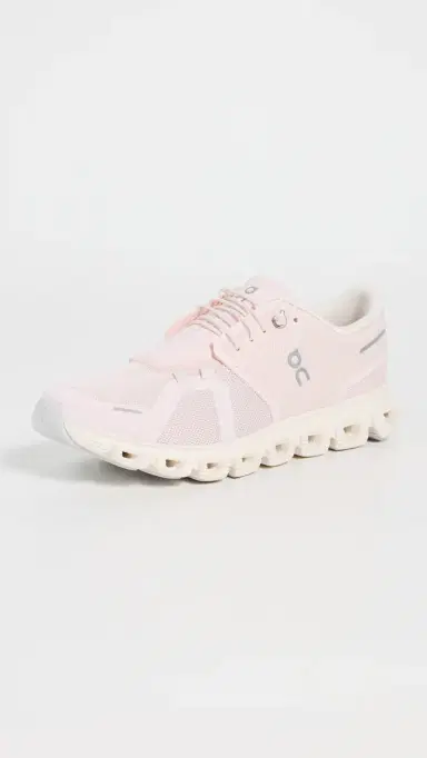ON Cloud 6 Sneakers | Thumbnail 2