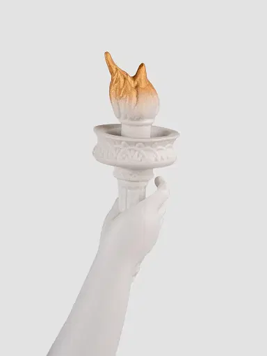 Lladro 250th Anniversary Statue Of Liberty - White | Thumbnail 4 Lladro 250th Anniversary Statue Of Liberty - White | Thumbnail 4