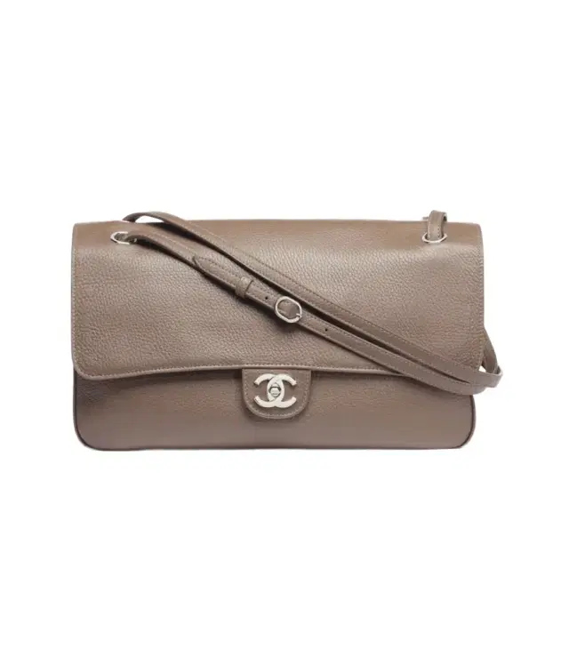 Chanel Maxi Flapbag