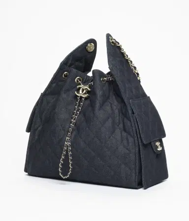 Chanel CHANEL 25 Medium Handbag | Thumbnail 2