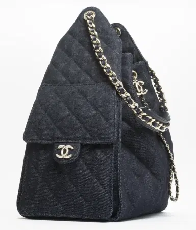 Chanel CHANEL 25 Medium Handbag | Thumbnail 4