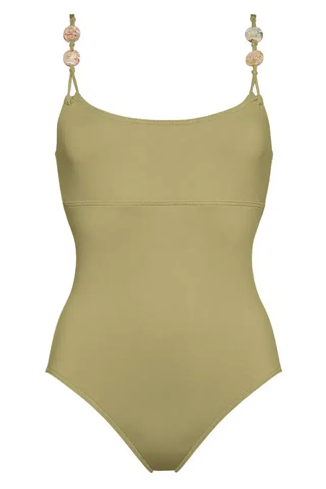 Lynda One Piece