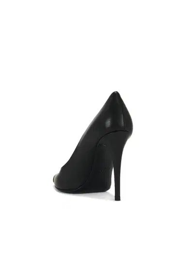 Valentino Garavani Vlogo Heartip Pump | Thumbnail 3 Valentino Garavani Vlogo Heartip Pump | Thumbnail 3