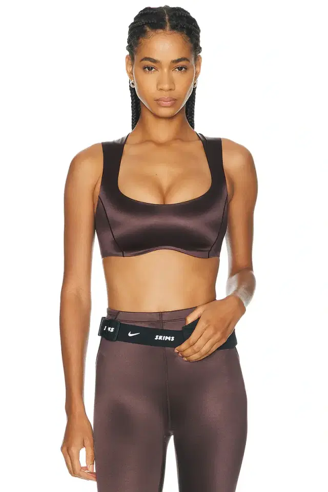 NikeSKIMS Shine Open Scoop Bra