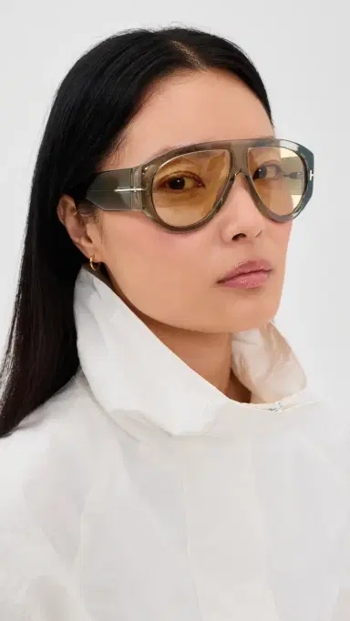 Tom Ford Bronson Aviator Sunglasses Transparent Olive One Size | Thumbnail 3