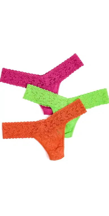 Hanky Panky Signature Lace Low Rise Thong 3 Pack Icf3 | Thumbnail 1