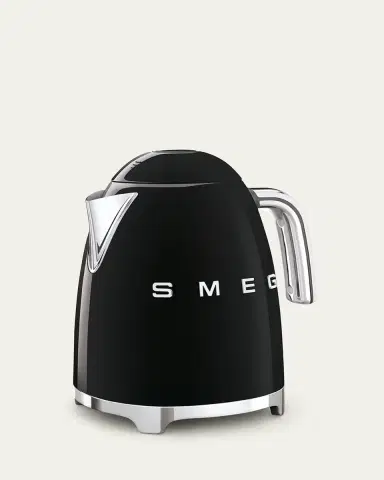 Smeg Retro Electric Kettle, Polished White | Thumbnail 2