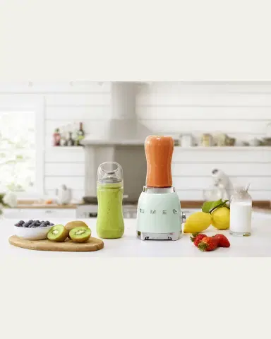 Smeg Retro-Style Personal Blender | Thumbnail 5