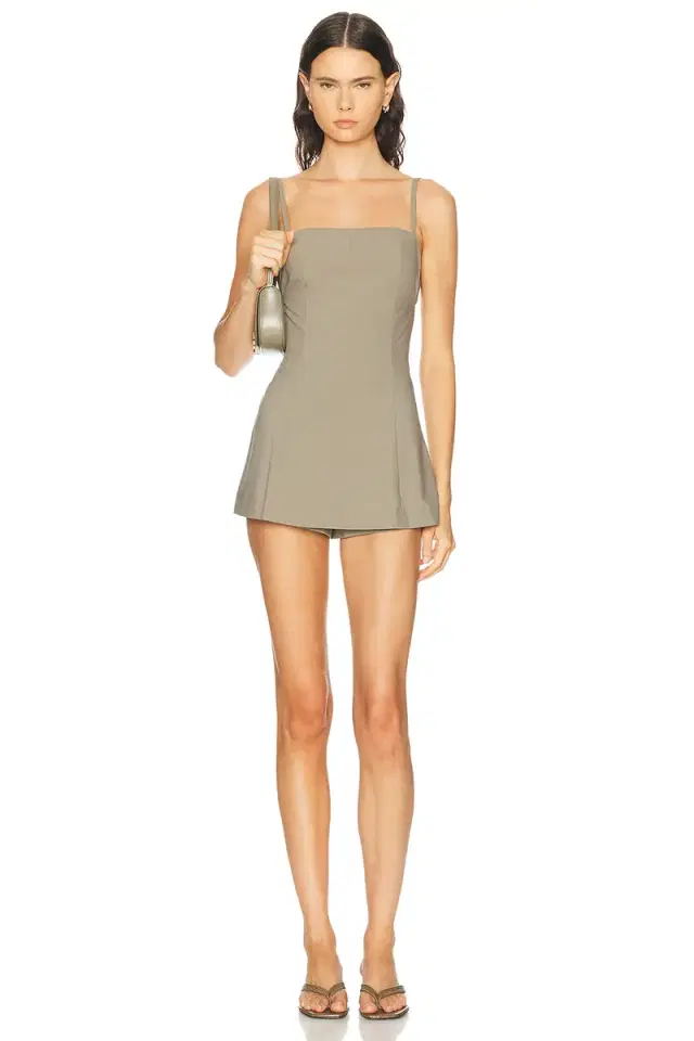 L'Academie Nicoly Romper