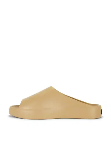 Fear of God Essentials Los Feliz Slide | Thumbnail 5