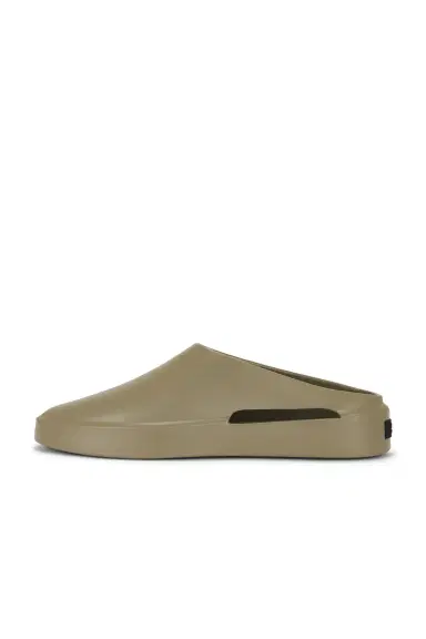 Fear of God Essentials California 1.0 Slide | Thumbnail 5