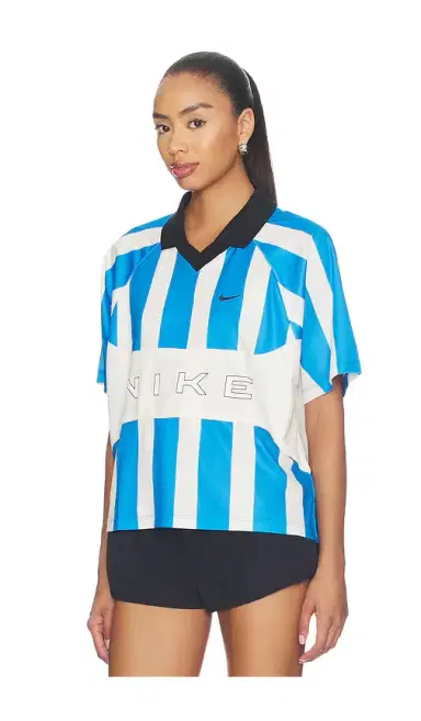 Nike Women's Oversized Short-sleeve Striped Jersey | Thumbnail 2 Nike Women's Oversized Short-sleeve Striped Jersey | Thumbnail 2