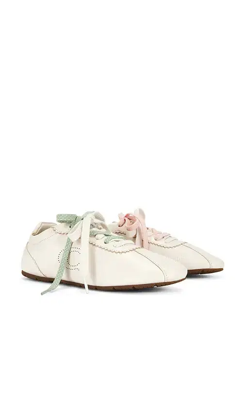 Soft Sneaker