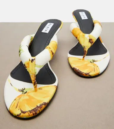 Alaia Alaïa Floral padded thong sandals | Thumbnail 2