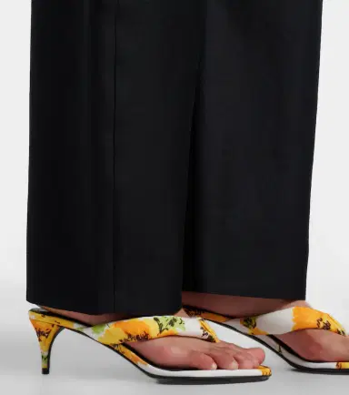 Alaia Alaïa Floral padded thong sandals | Thumbnail 5