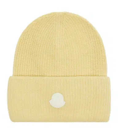 Moncler Logo wool and cashmere beanie | Thumbnail 1 Moncler Logo wool and cashmere beanie | Thumbnail 1