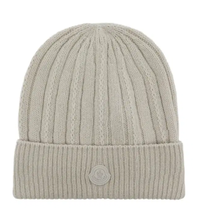 Virgin wool beanie