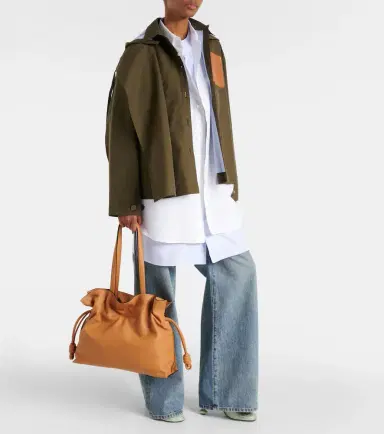 Loewe Flamenco Large leather clutch | Thumbnail 2