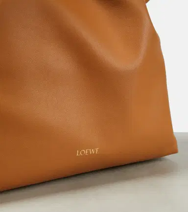 Loewe Flamenco Large leather clutch | Thumbnail 4