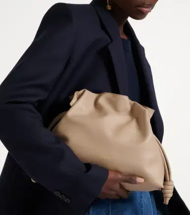 Loewe Flamenco Medium leather clutch | Thumbnail 6