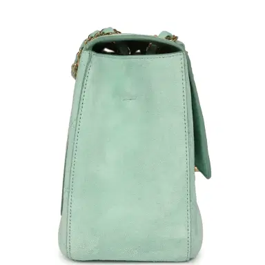 Chanel Chanel Maxi "Souplissimo" Small Flap Bag Green Suede Gold Hardware | Thumbnail 3 Chanel Chanel Maxi "Souplissimo" Small Flap Bag Green Suede Gold Hardware | Thumbnail 3