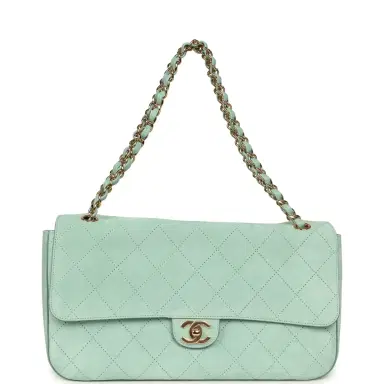 Chanel Chanel Maxi "Souplissimo" Small Flap Bag Green Suede Gold Hardware | Thumbnail 7 Chanel Chanel Maxi "Souplissimo" Small Flap Bag Green Suede Gold Hardware | Thumbnail 7