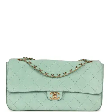 Chanel Chanel Maxi "Souplissimo" Small Flap Bag Green Suede Gold Hardware | Thumbnail 1 Chanel Chanel Maxi "Souplissimo" Small Flap Bag Green Suede Gold Hardware | Thumbnail 1