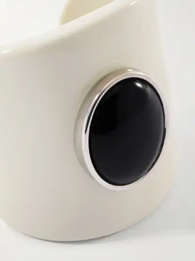 Julietta Nera Rhodium-pleated, Resin And Onyx Cuff | Thumbnail 4 Julietta Nera Rhodium-pleated, Resin And Onyx Cuff | Thumbnail 4