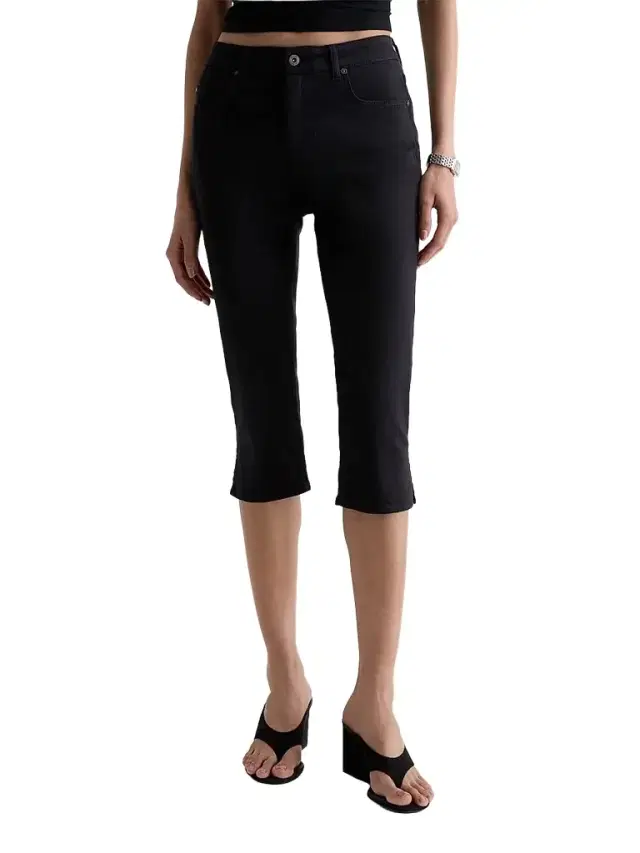 Women's Maisie Split-Cuff Capri Jeans - Super Black