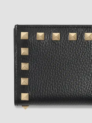 Valentino Garavani Women's Rockstud Wallet in Grainy Calfskin - Black | Thumbnail 5 Valentino Garavani Women's Rockstud Wallet in Grainy Calfskin - Black | Thumbnail 5