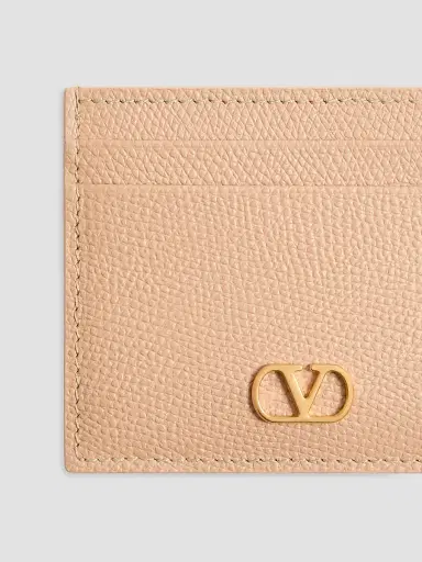 Valentino Garavani Women's VLogo Signature Grainy Calfskin Card Holder | Thumbnail 4 Valentino Garavani Women's VLogo Signature Grainy Calfskin Card Holder | Thumbnail 4