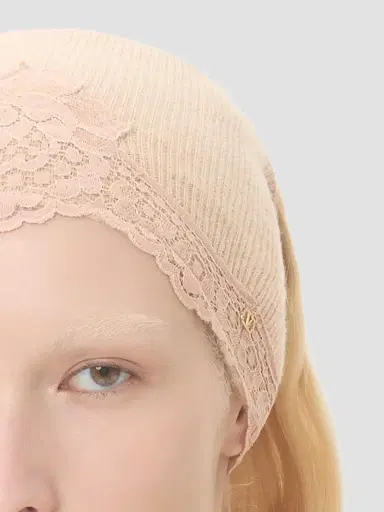 Valentino Garavani Women's VLogo Signature Cashmere and Lace Headband - Alabaster | Thumbnail 3