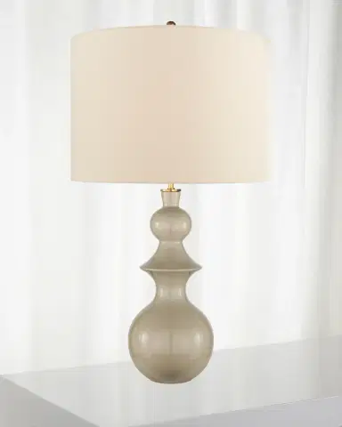 Visual Comfort Signature Saxon Large Table Lamp | Thumbnail 1
