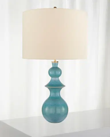 Visual Comfort Signature Saxon Large Table Lamp | Thumbnail 1